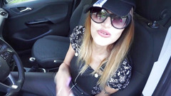 Lady Mesmeratrix Official: Femdom kočka ho chce potrestat venku