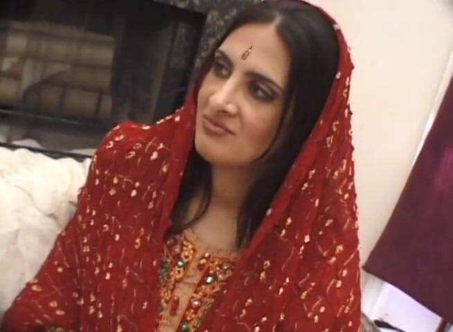 Indian Heat: Horny Indian slut banged hard at casting