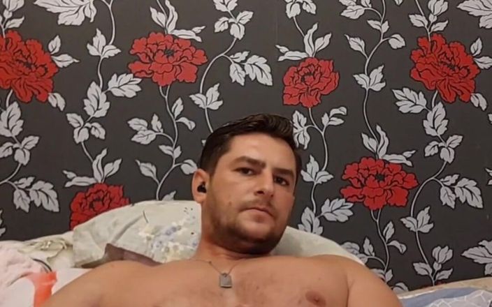 Michael Ragnar: Huge Cumshot with Bellybutton Play and Asshole View Pullsing Hard...