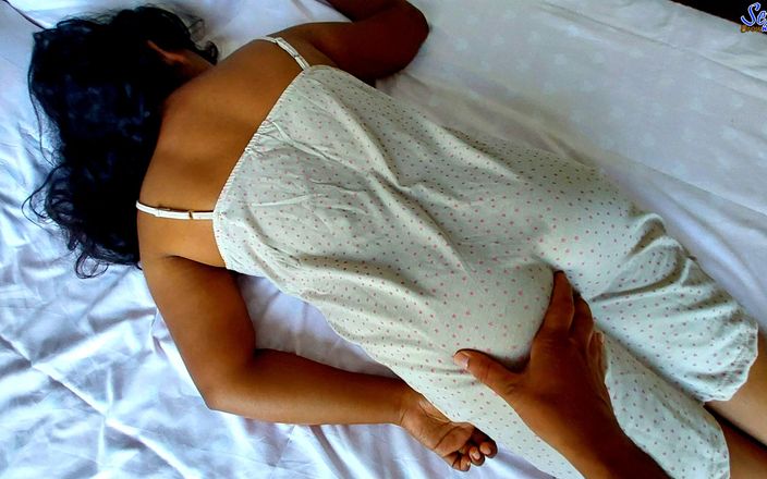 Sexy Brownis: ステムママが義理の妹を起こすように言ったので、これが私の仕事のやり方です
