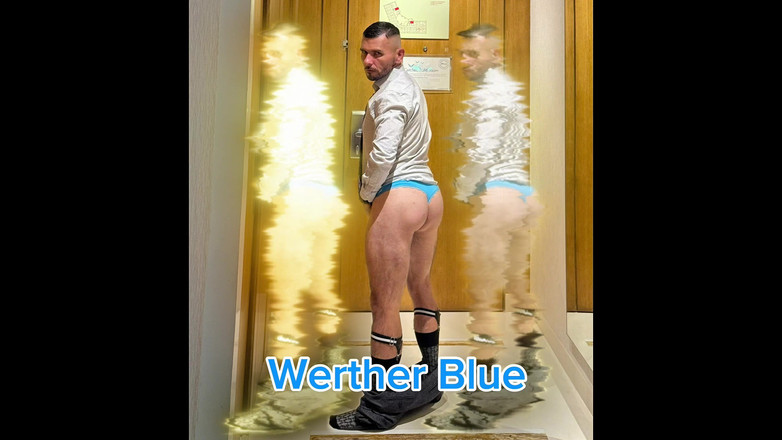 Werther1: Бізнесмен у мереживних укусах грає з піхвою свого чоловіка і бризкає спермою, поки його член замкнений у клітці