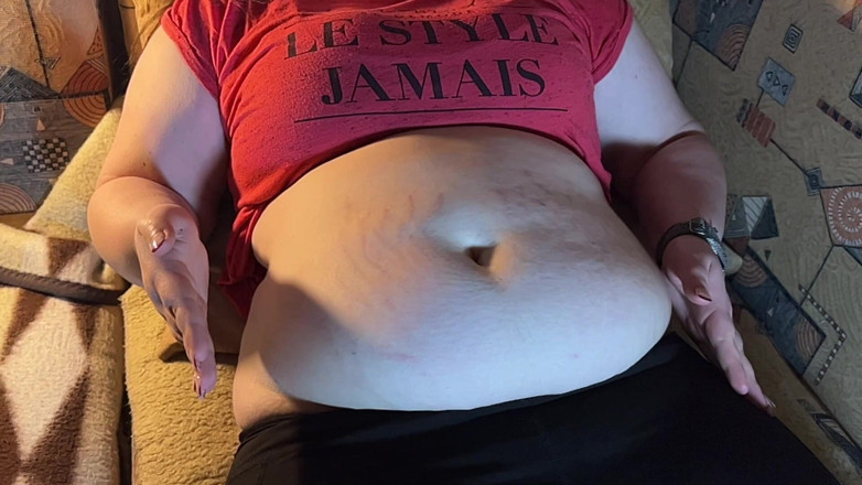 BeachBallsDuo: 105kg Bigbootylucys Chubby Belly Play! com câmera lenta!