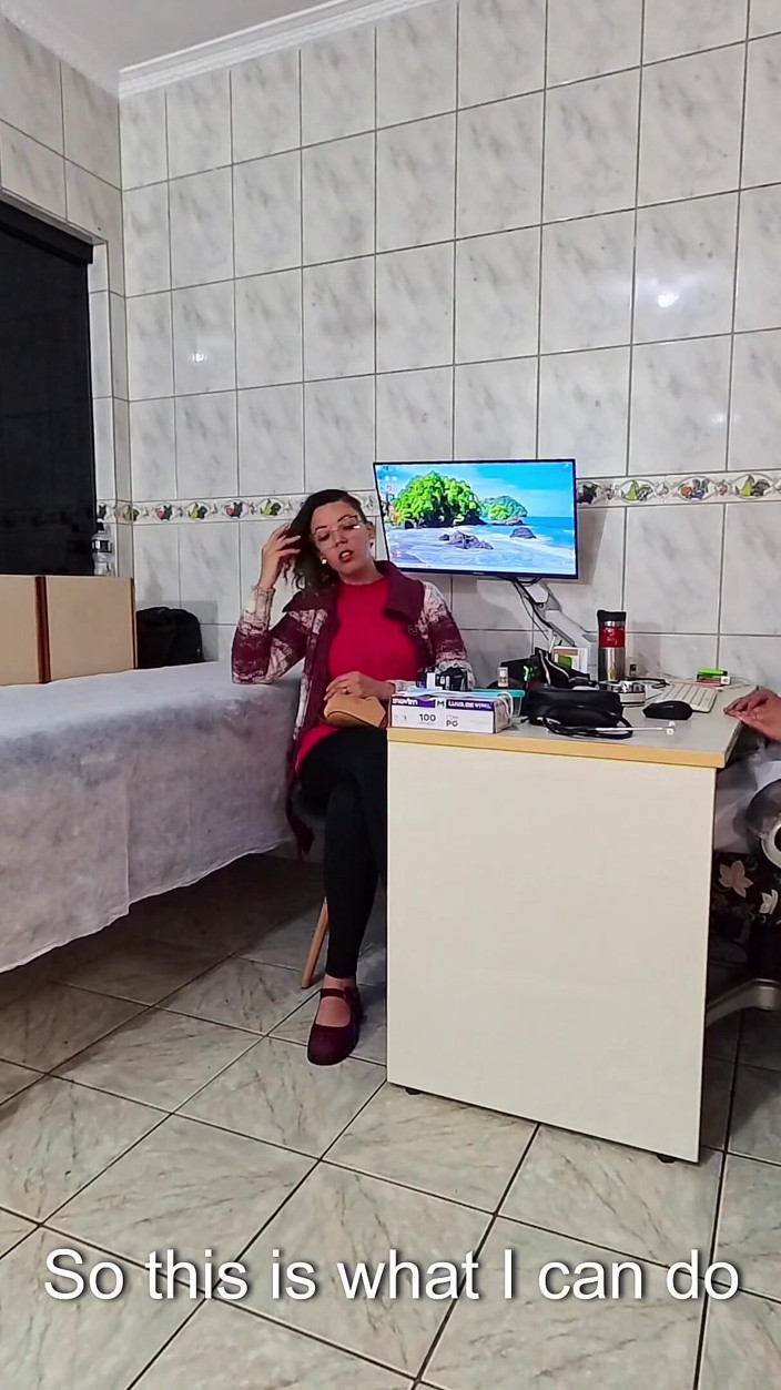 Victor SweetCoupleStories: İçinde sperm tutmak için tıkaç sokma ve anal seks içeren...