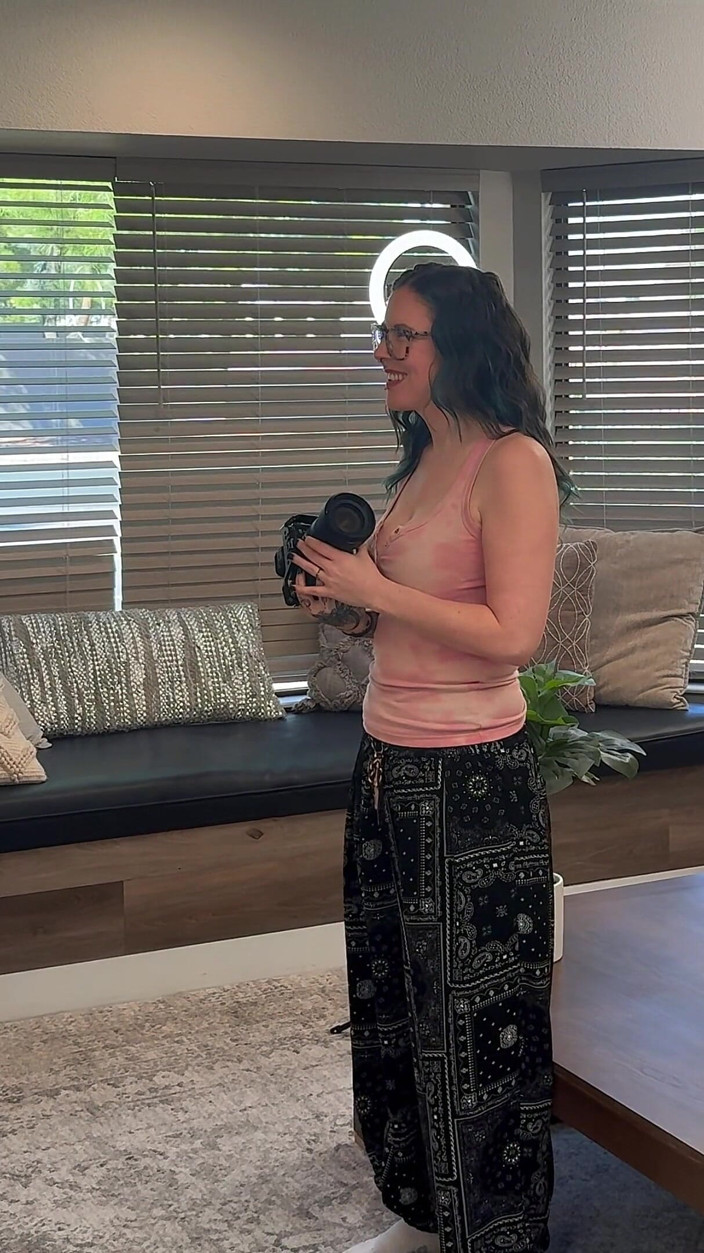 London Ford: Nikki Zee - the Pervy Photographer in the Girlfriend Auditions