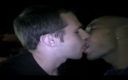 Gaybareback: 在 ehxib 巴黎街头户外口交和性交