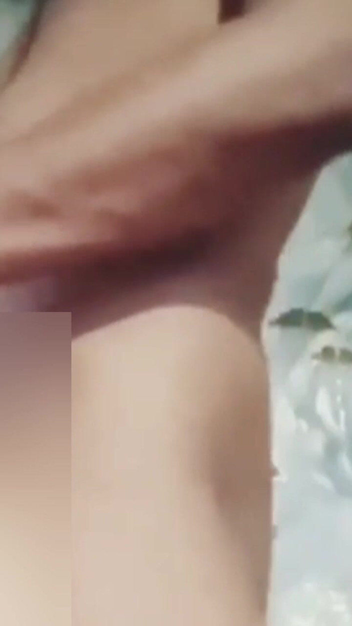 Desi Tits: Гей друг, що трахається вперше
