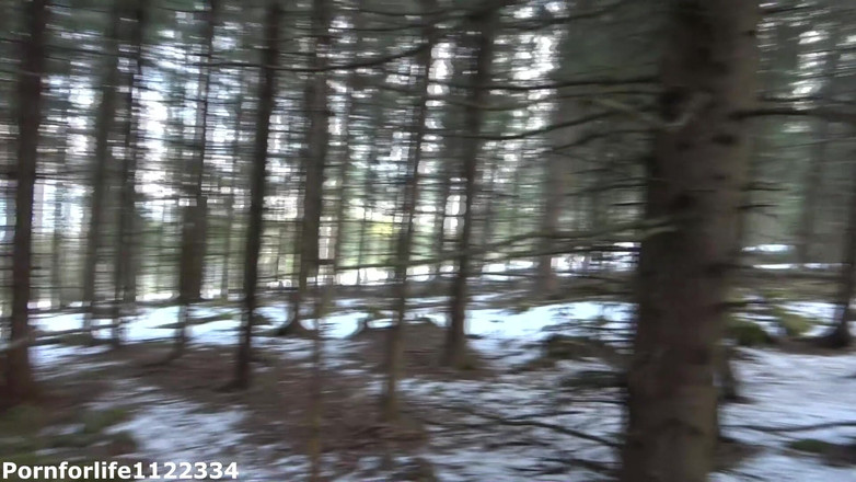 Pornforlife1122334: Seks luar ruangan berisiko di taman umum hampir ketahuan edisi...