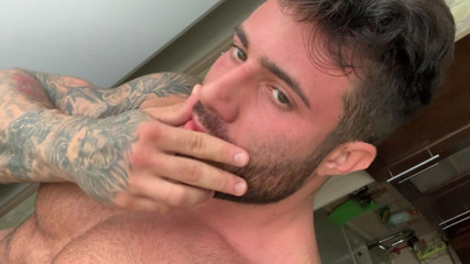 Maximus Barmin: Кофе и душ