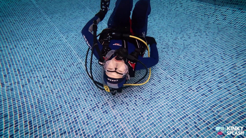 UKCuteGirl Lucy Lauren: Scuba Retreat bahagian 2: Fin Hover &amp; Masalah Latihan Bouancy