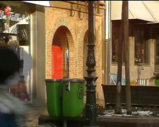 Enjoy German porn: 三个令人惊叹的德国女士在客厅里玩一些性玩具