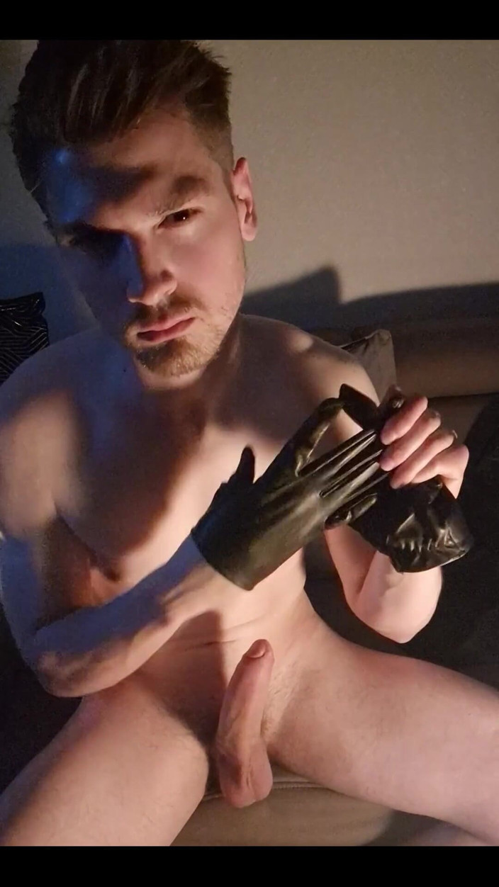 Snauwflake: Sexy Police Officer in Your Area