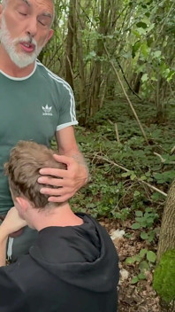Old Hung Man and The Elf Twink (trylogia część 1 z 3) On Się zgubił w lesie