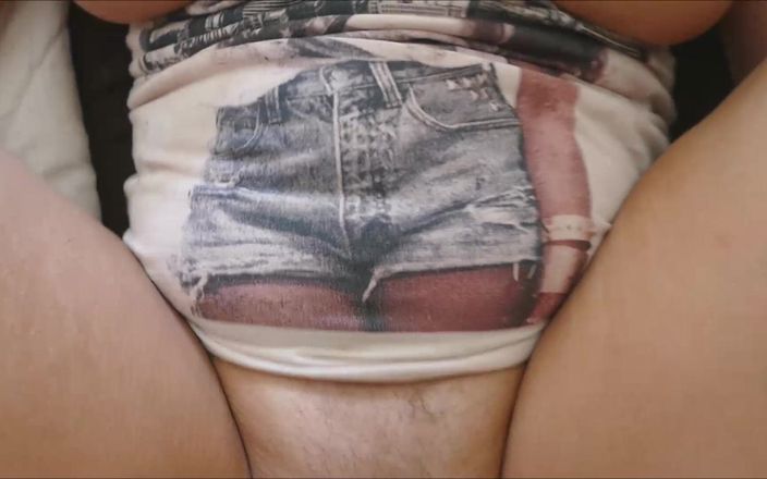 Natalie K: 젖탱이 플레이와 오럴 섹스를 즐기는 POV 사정과 질싸