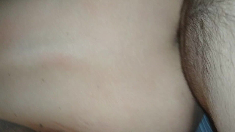 Pussy hound: Velikost Královna jezdí na obrovském ptákovi rukáv