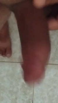 Il più giovane ragazzo gay fa sesso con la sega