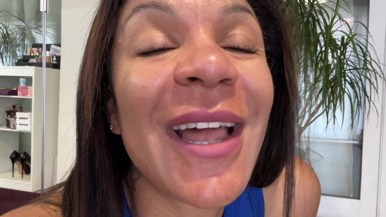 Miss Fluo: Free JOI MILF Big Ass Edging Instructions