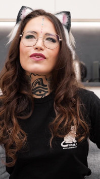 Rus mürekkepli model mari galore röportajı