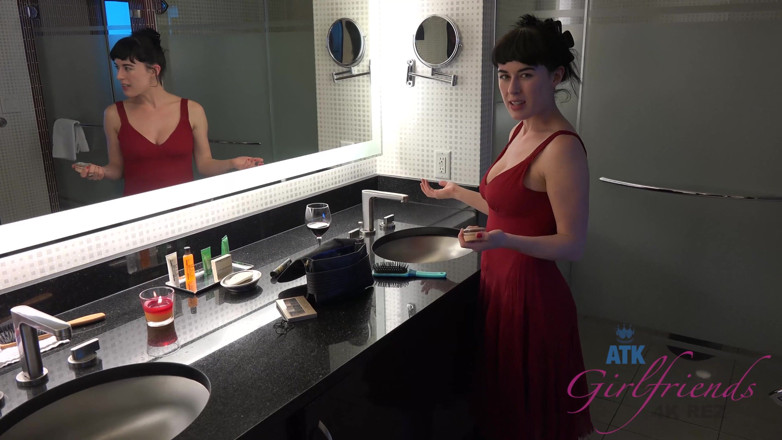 ATK Fans (Girlfriends): Virtual vacation in Las Vegas with Olive part 1