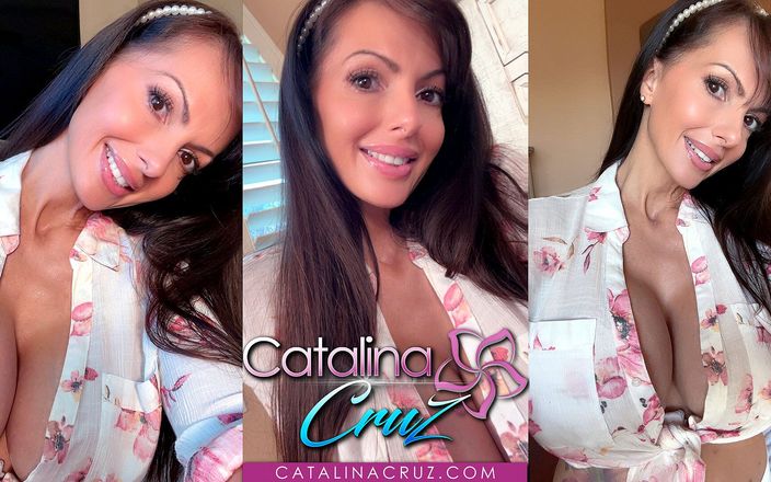 Catalina Cruz VR: Catalina Cruz - внимательно наблюдаю 5K VR