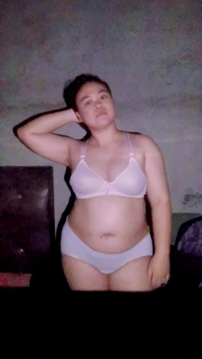 CumOnMeth: Aku lagi sange dan pengen dientot