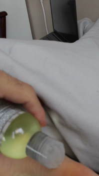 Onbewuste voetfetisj en voeten in heet sperma