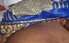 Una bella figa nera bagnata