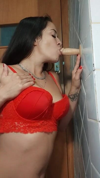 SexyAlbinaKiss: Bel pompino in lingerie rossa