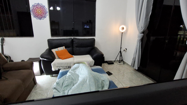 Gabi SweetCouplesStories: Masturbuje a sní o tom, že ji její soused hladí.