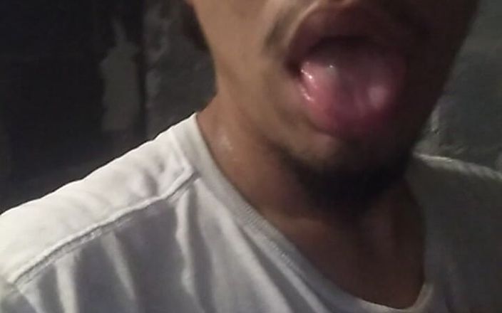 AlexAlejandro13: Kontolku sangat besar