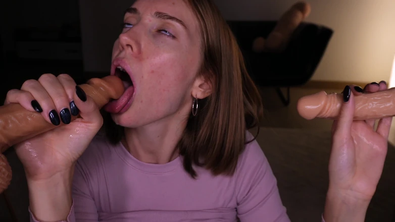 Vanilla studio: 邋遢口交与 2 假阳具和 ahegao 4k