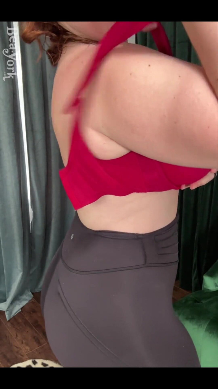 Bea York: 682136191780270080.mp4