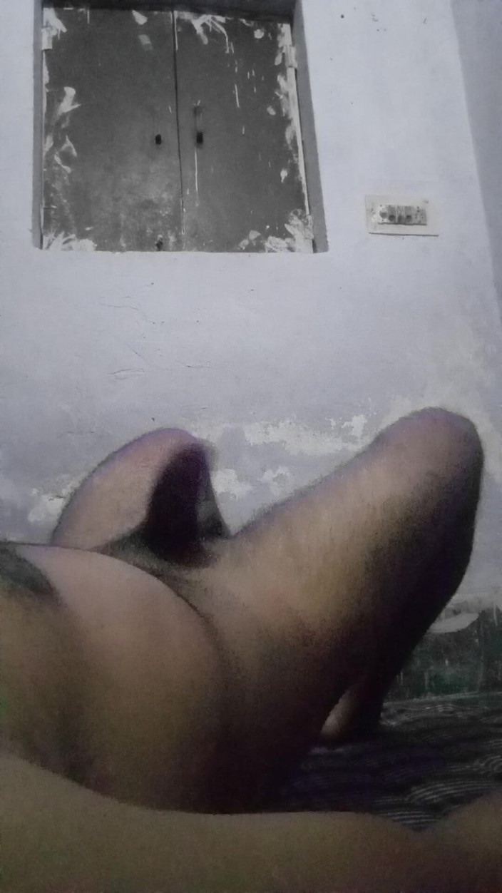 Raaz26d: Ragazzo indiano che massaggia con olio e si masturba il...