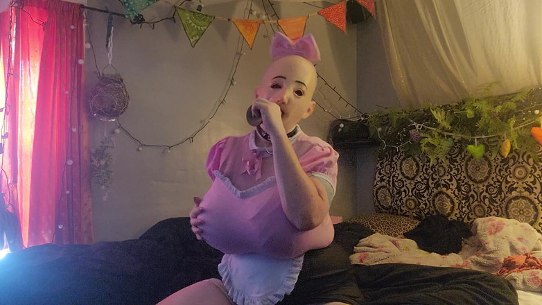 Miss Lacy Duval: Zdysyfikowane i ułożone upokorzenie