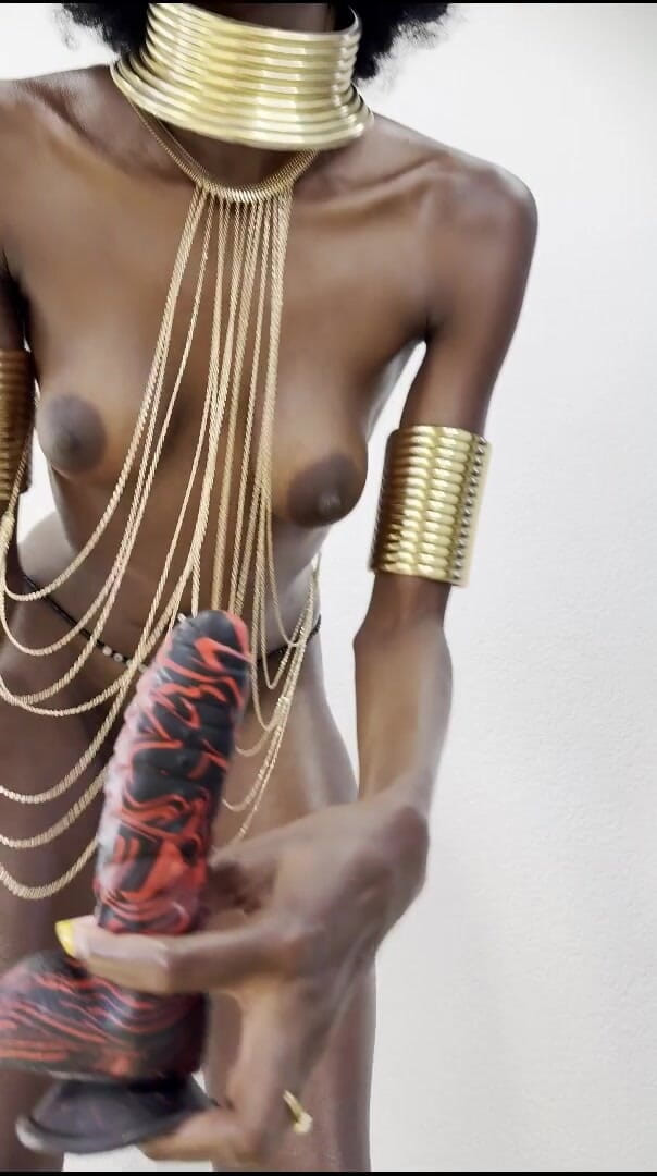 Missblackreey: プチ・アフリカン・ゴッデスの快楽儀式