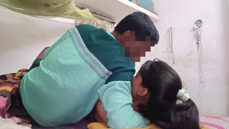 SanskariGirl1: Rodzima dziewica zmuszana do seksu i ssała dużo kutasa