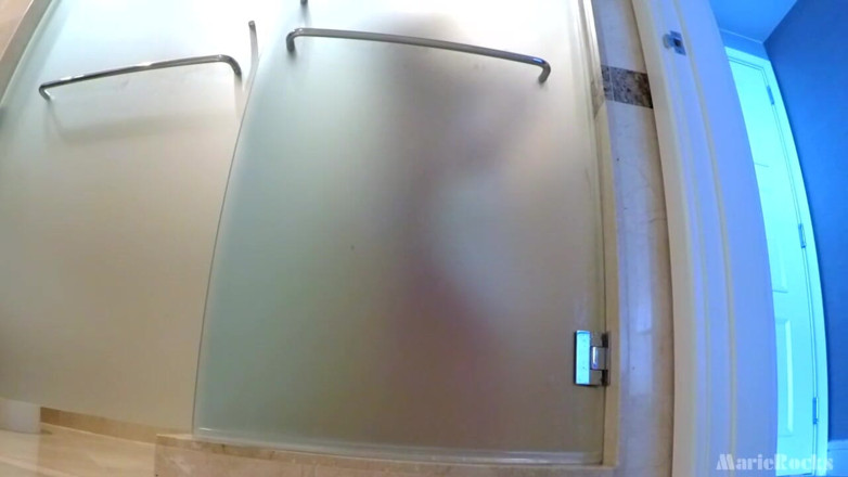 MarieRocks: Cams catch 60+ GILF naked