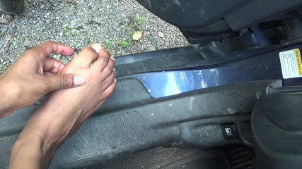 The Cassie Chronicles: Clipping my toe nails: a mini pedicure
