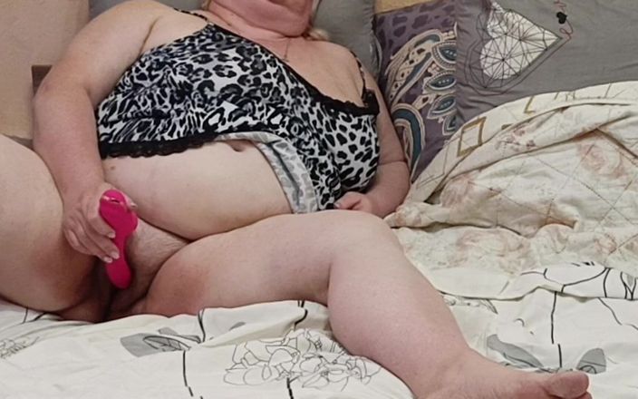 Zona901: Üvey anne amında yeni bir seks oyuncağı denedi