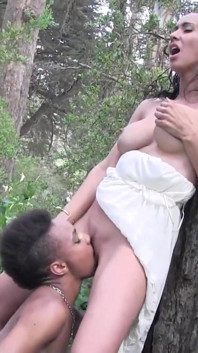 Outdoor lesbian action with ebony and brunette