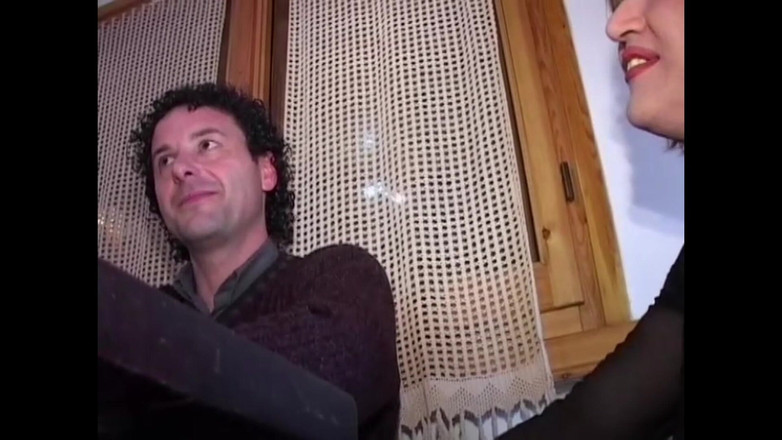 Big Bamboo Trans: Sen kimsin?