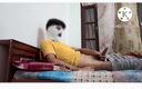 Desi Panda: Il ragazzo gay etero si masturba in biancheria intima