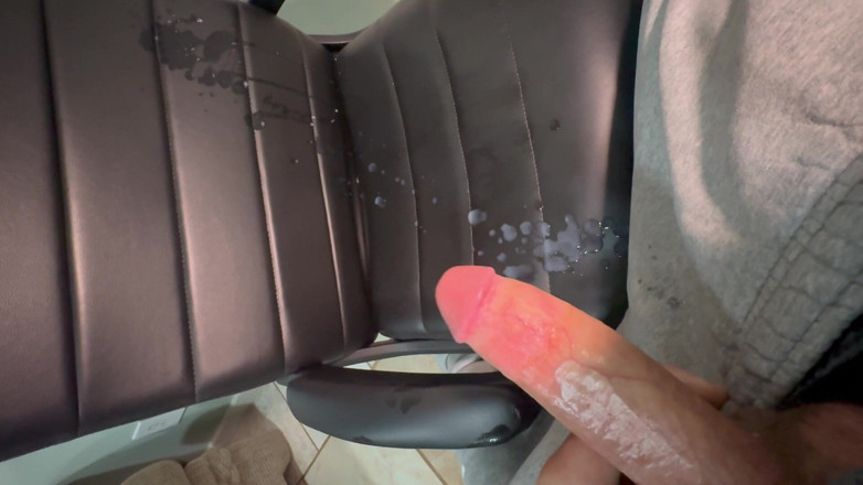 Thehardbwc: Powerful Cumshot After Edging and Moaning
