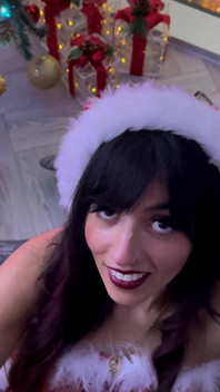 Aaliyah Gives Alexander His Christmas Gift