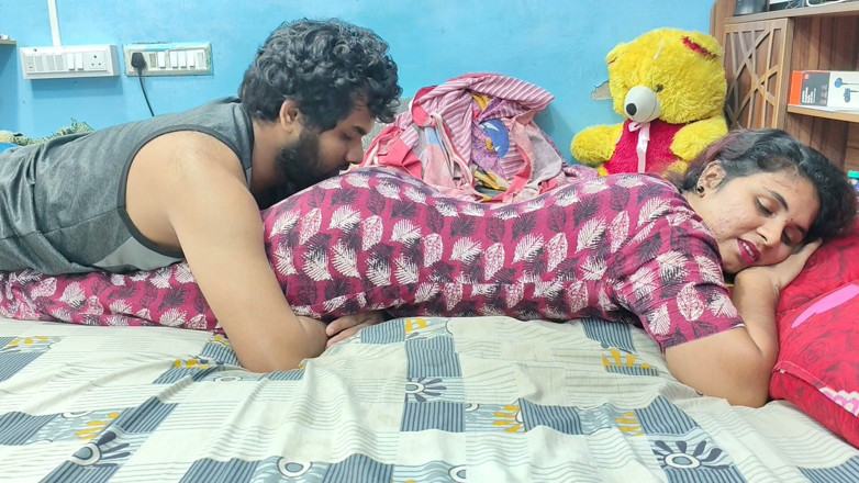 Vaigavarun Feet romance: Mallu Girl Hot Ass Kiss Romance