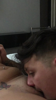Wifebucket Amateurs - Lucky Dude Fucks His 2 Horny Girlfriends