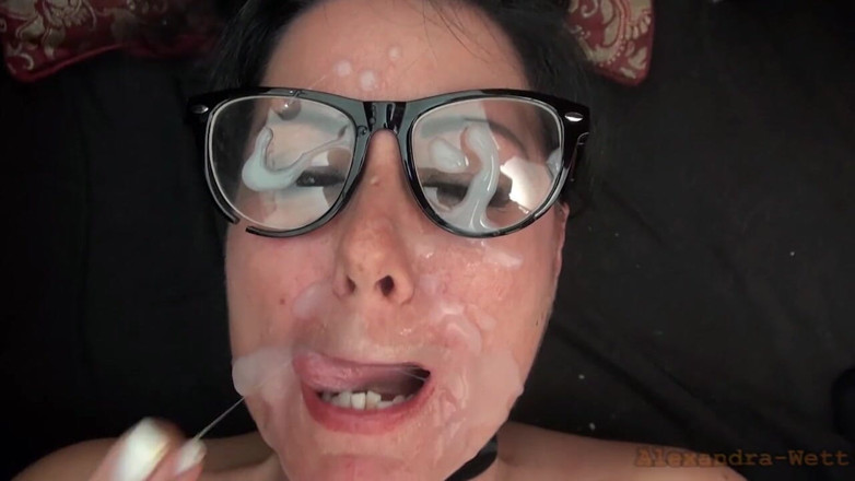 Alexandra Wett: Perverse Mouth Splashes!