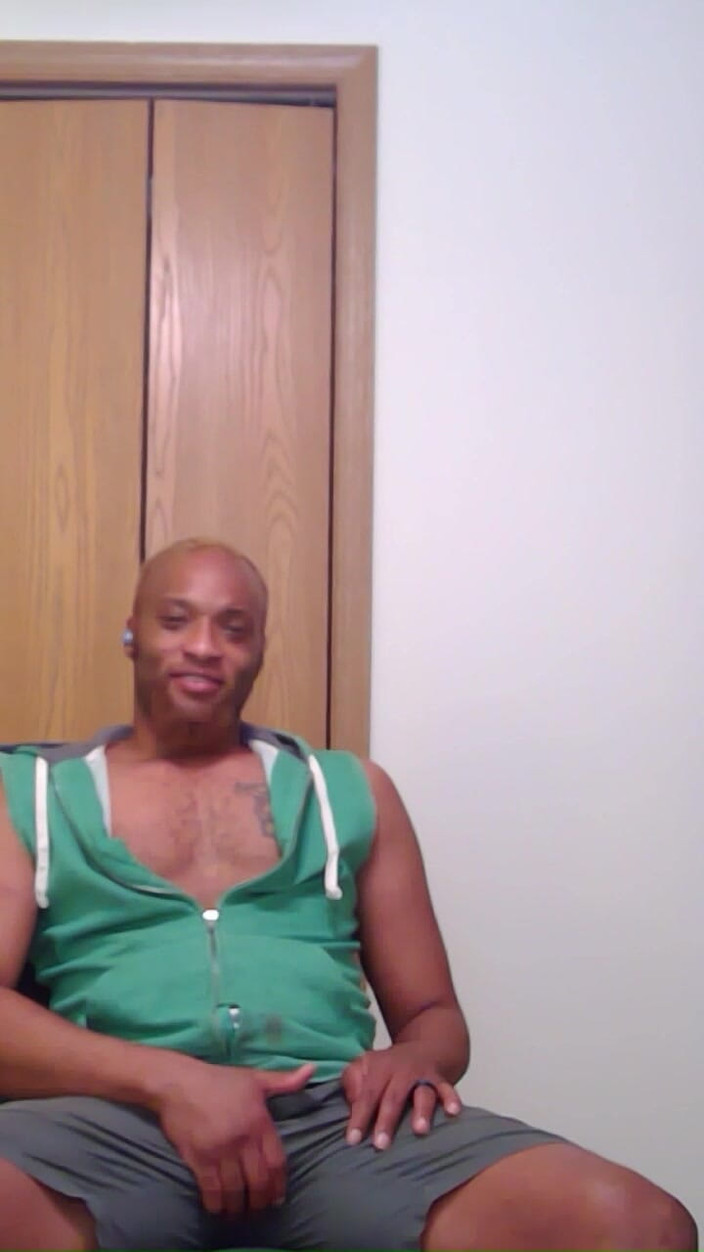 Kennie Jai: Rycker iväg i min gröna väst för en vän