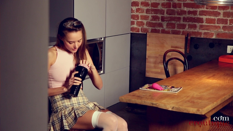 Eroutique: Katya clover - Che sorpresa
