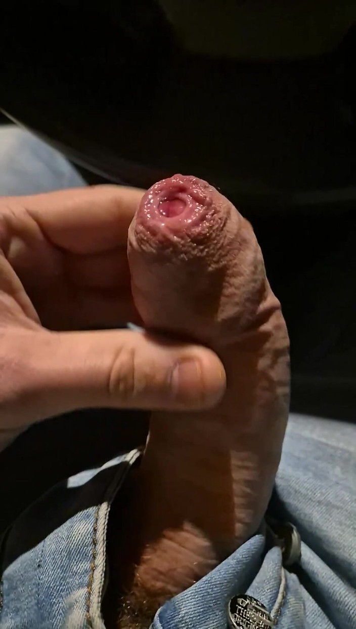 GloomyChase977: मेरी तंग चमड़ी से लीक प्रीम