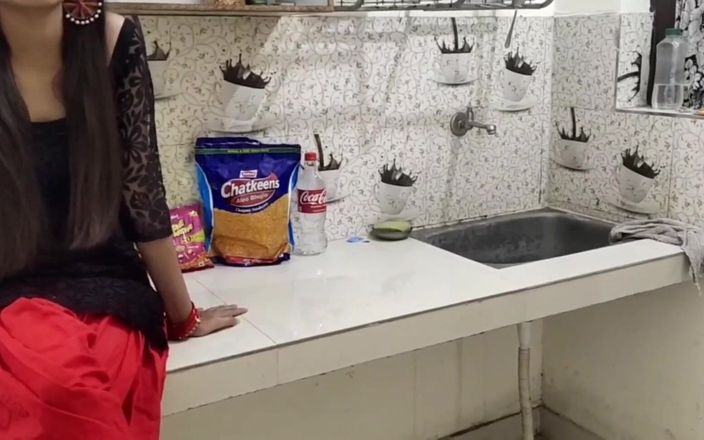 Saara Bhabhi: 在厨房操我的前女友